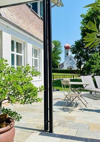 Die vierzig Quadratmeter große Terrasse der Suite Eins